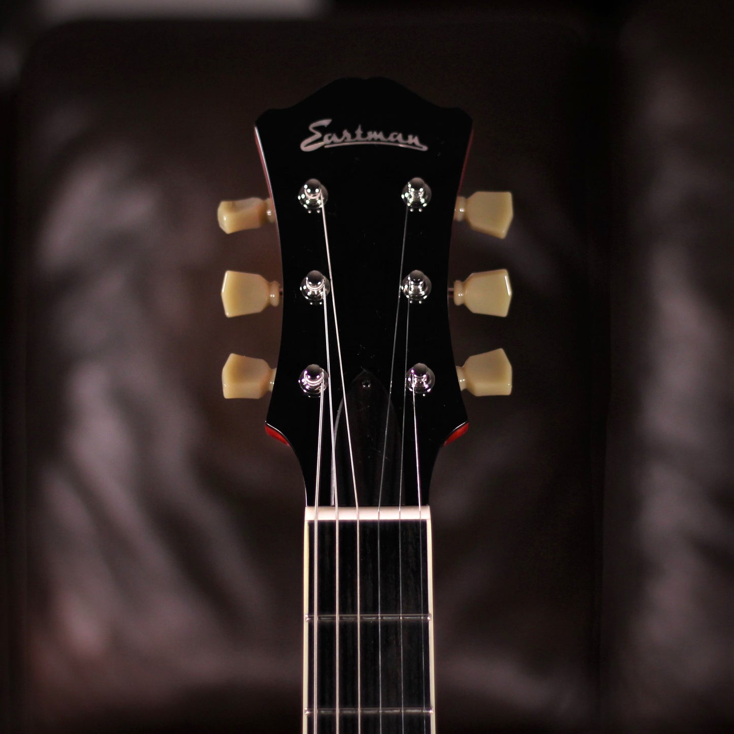 Eastman T386 Red