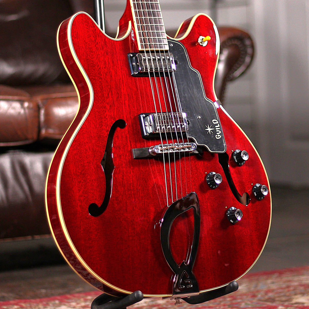 Guild Starfire IV - Cherry