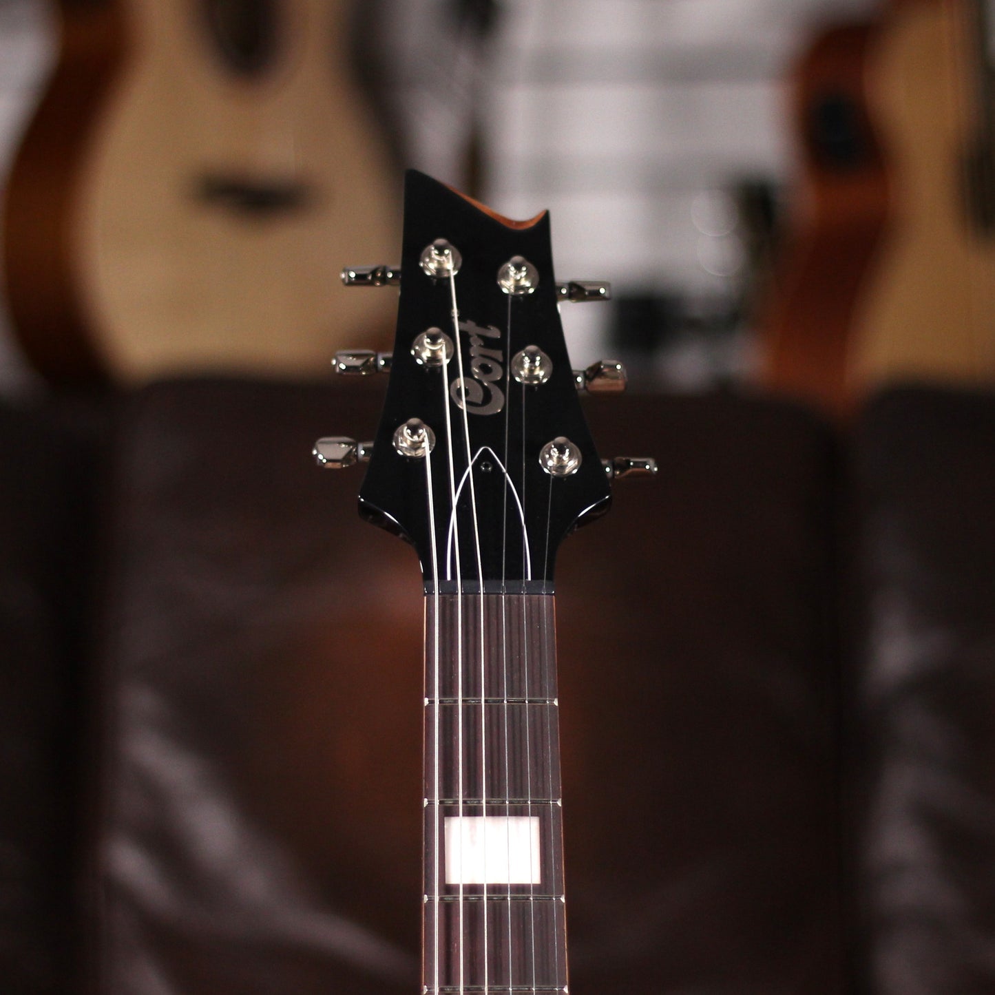 Cort M600 Tobacco Sunburst