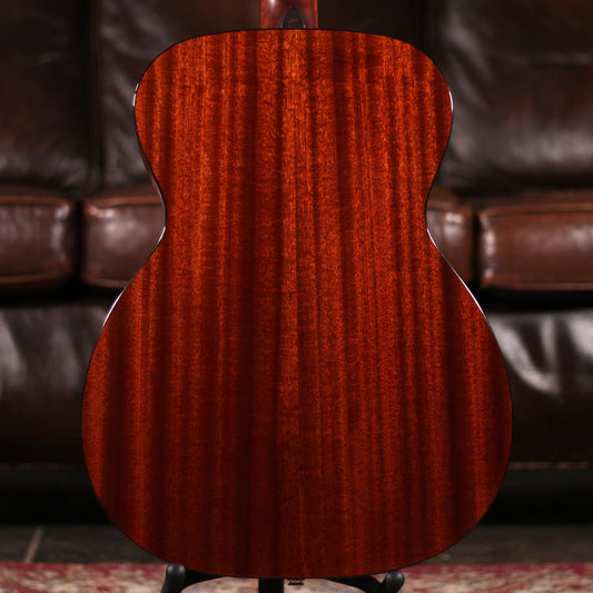 Eastman E2OM-DLX-SB