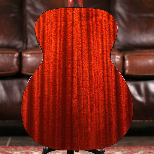 Eastman E2OM-DLX-SB