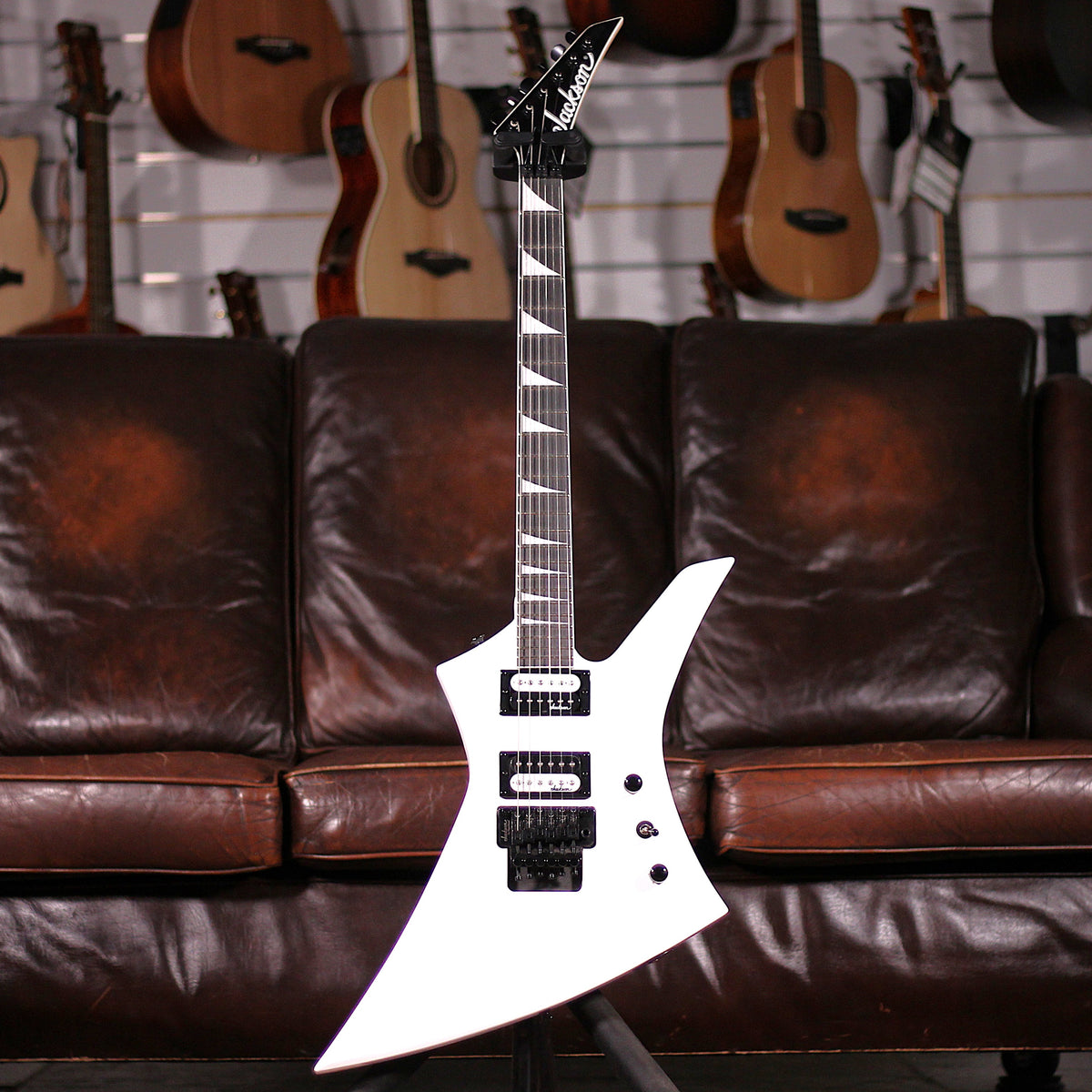 Jackson JS Series Kelly JS32T Floyd - Snow White