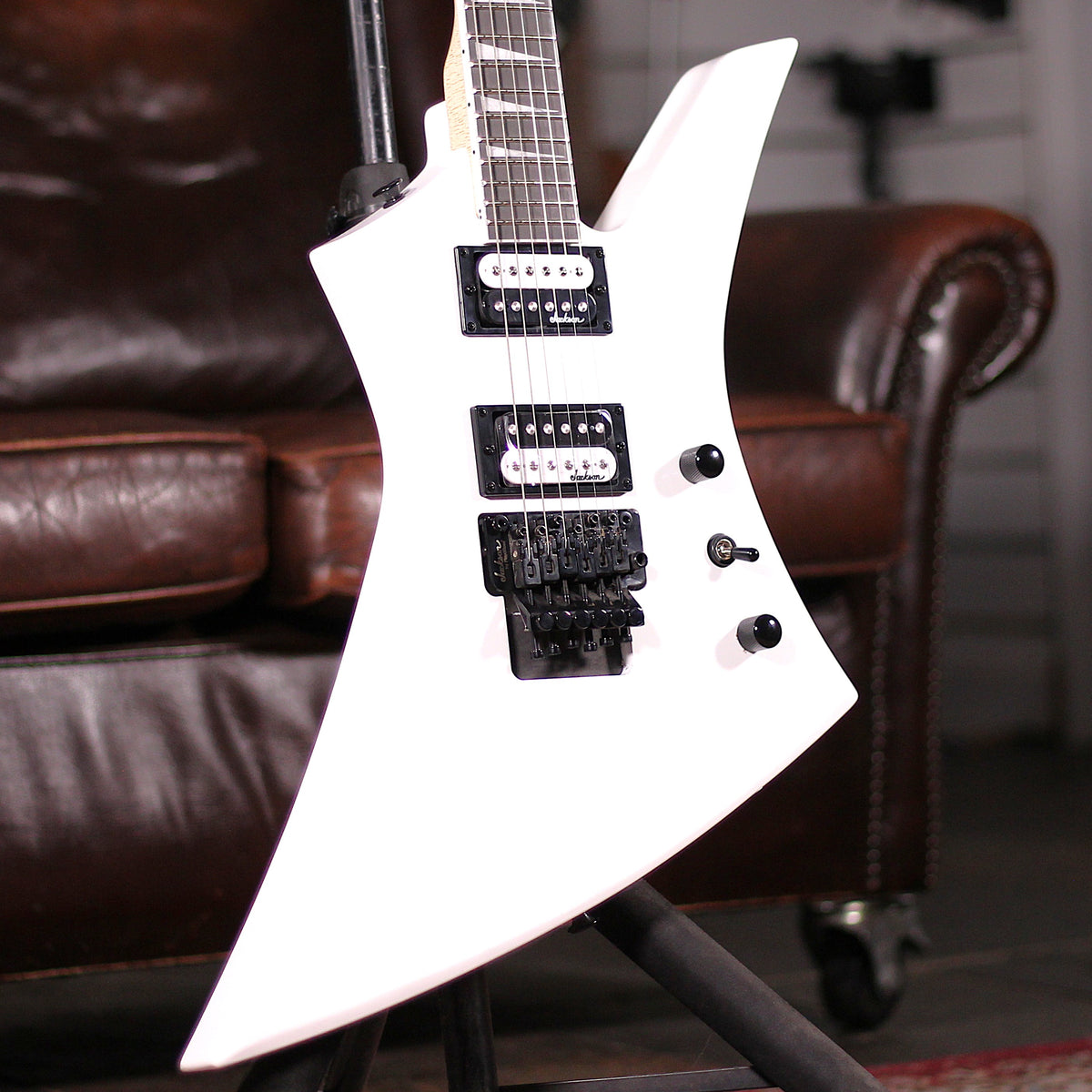 Jackson JS Series Kelly JS32T Floyd - Snow White
