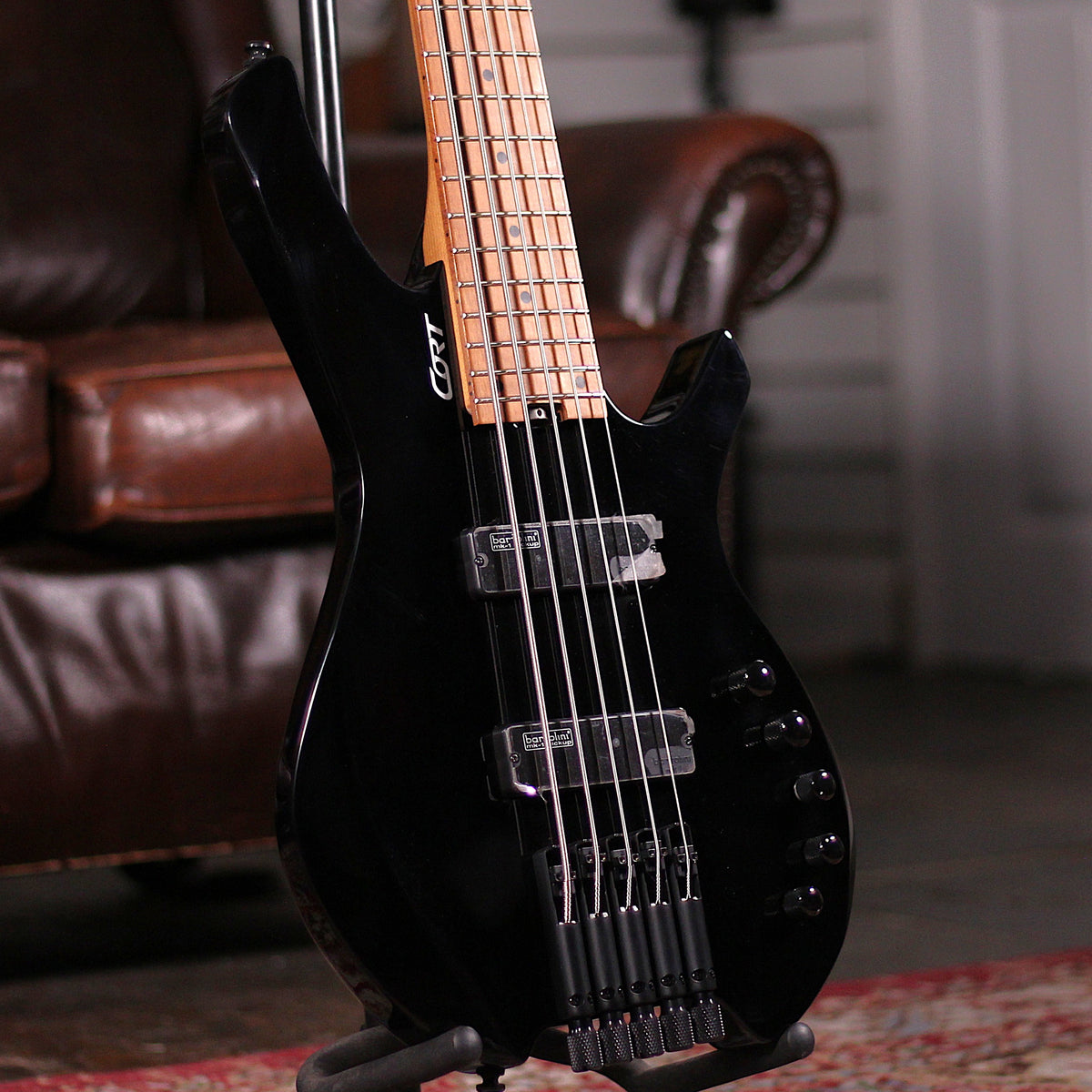 Cort Space 5 SE Black