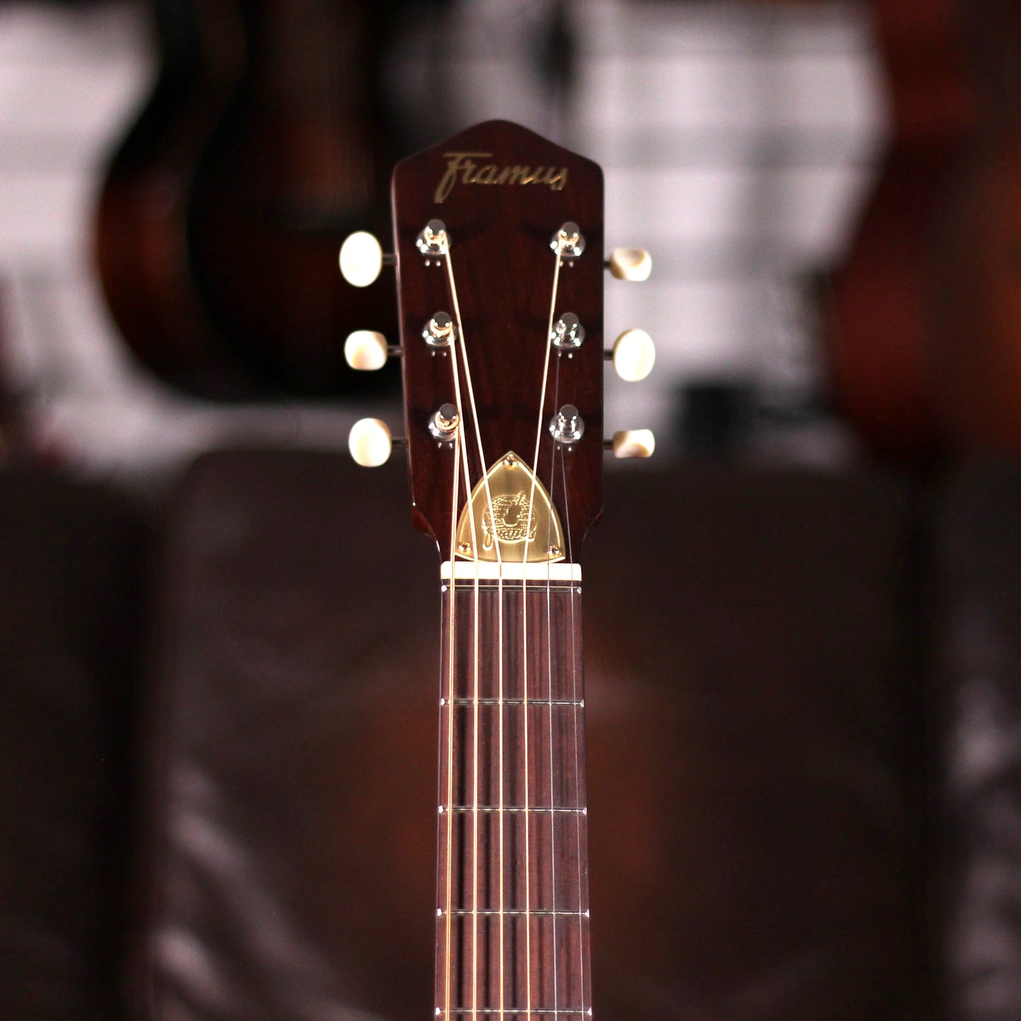 Framus - Hootenanny 6 String - Lennon Re-issue