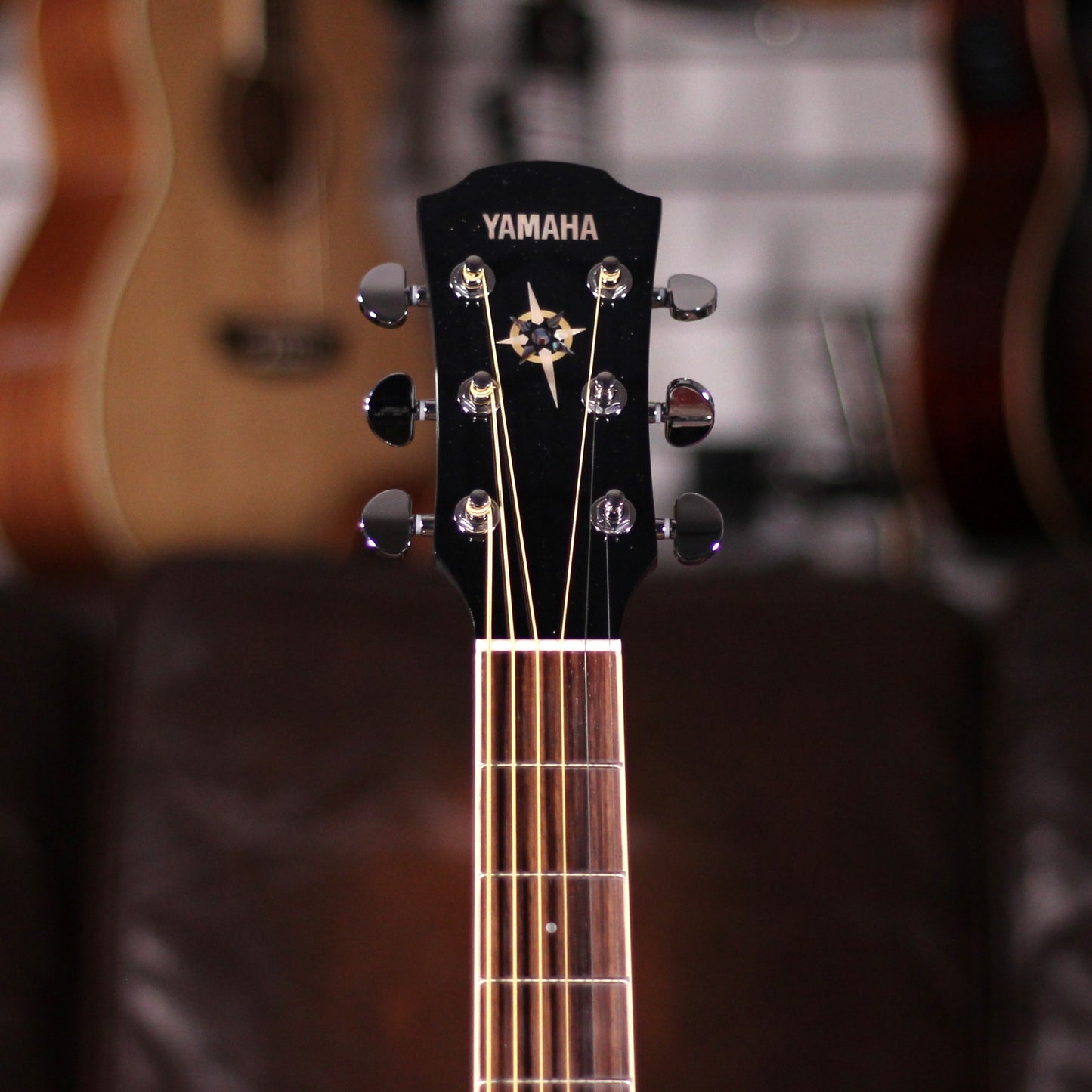 Yamaha CPX 600 - Old Violin Sunburst