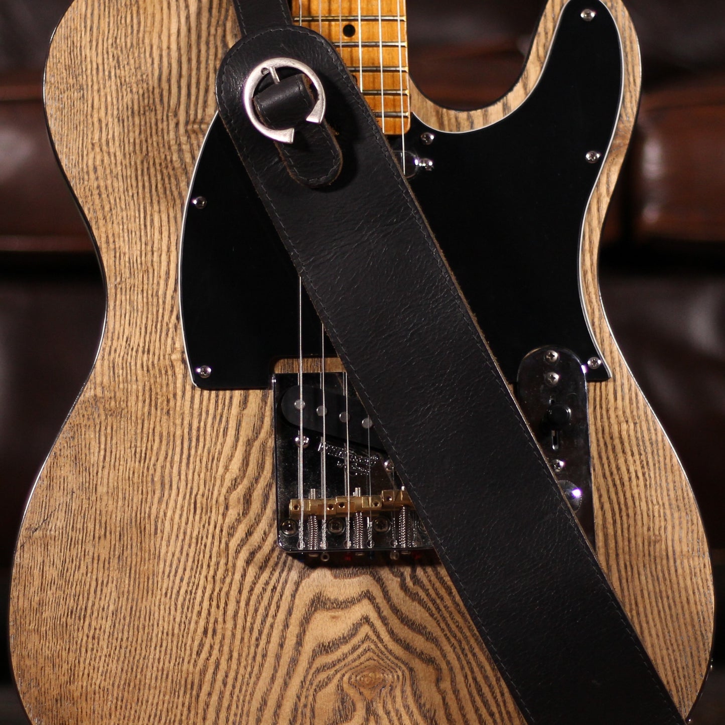 Stones Deluxe 2 Buckles Leather Strap Bk - Straps available at Foulds Guitars Derby