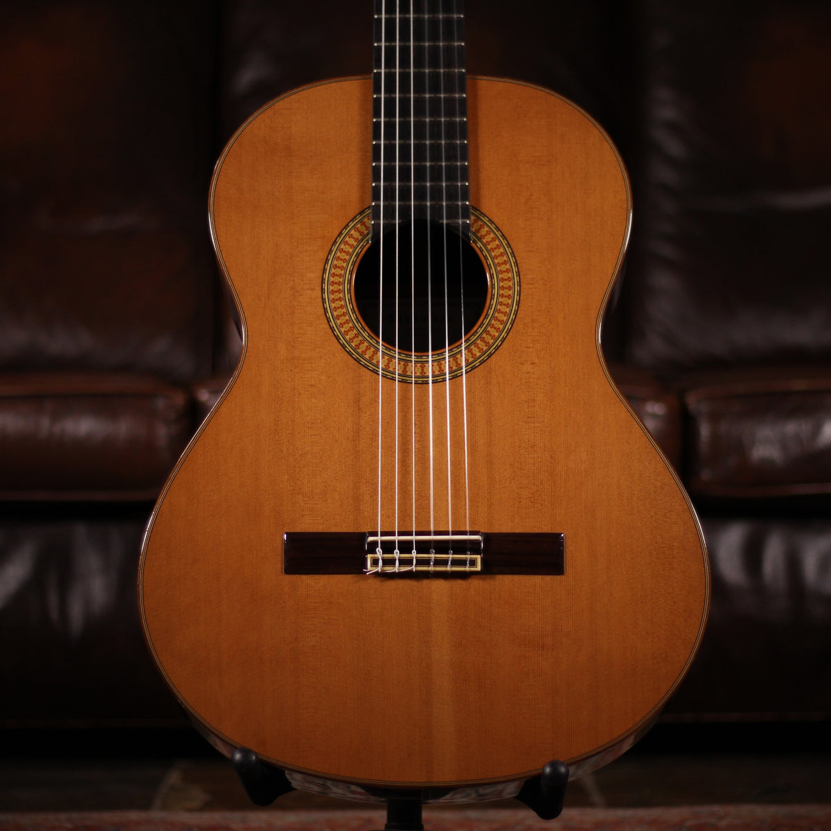 USED - Alhambra 9P Classical Guitar - Used Guitars available at Foulds Guitars Derby