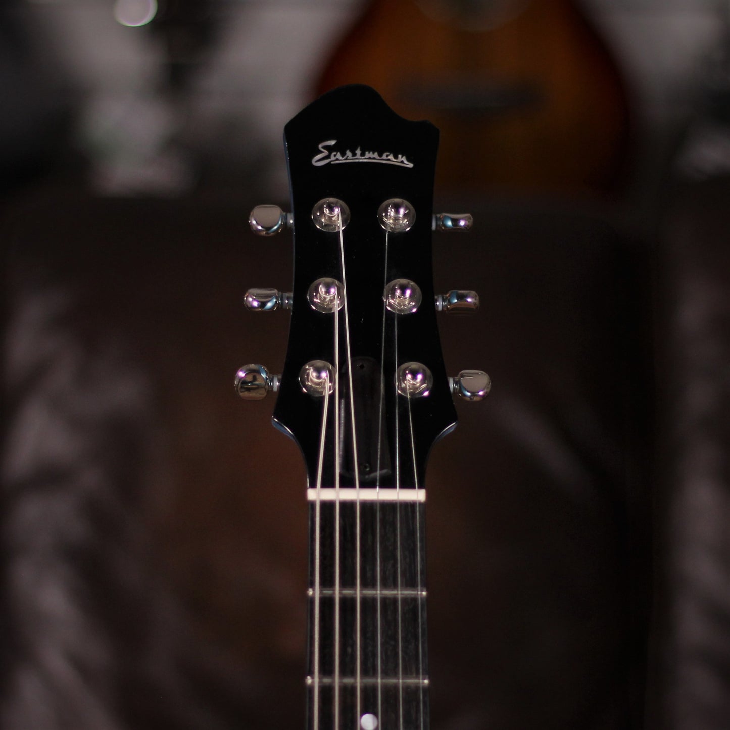 Eastman Romeo LA headstock