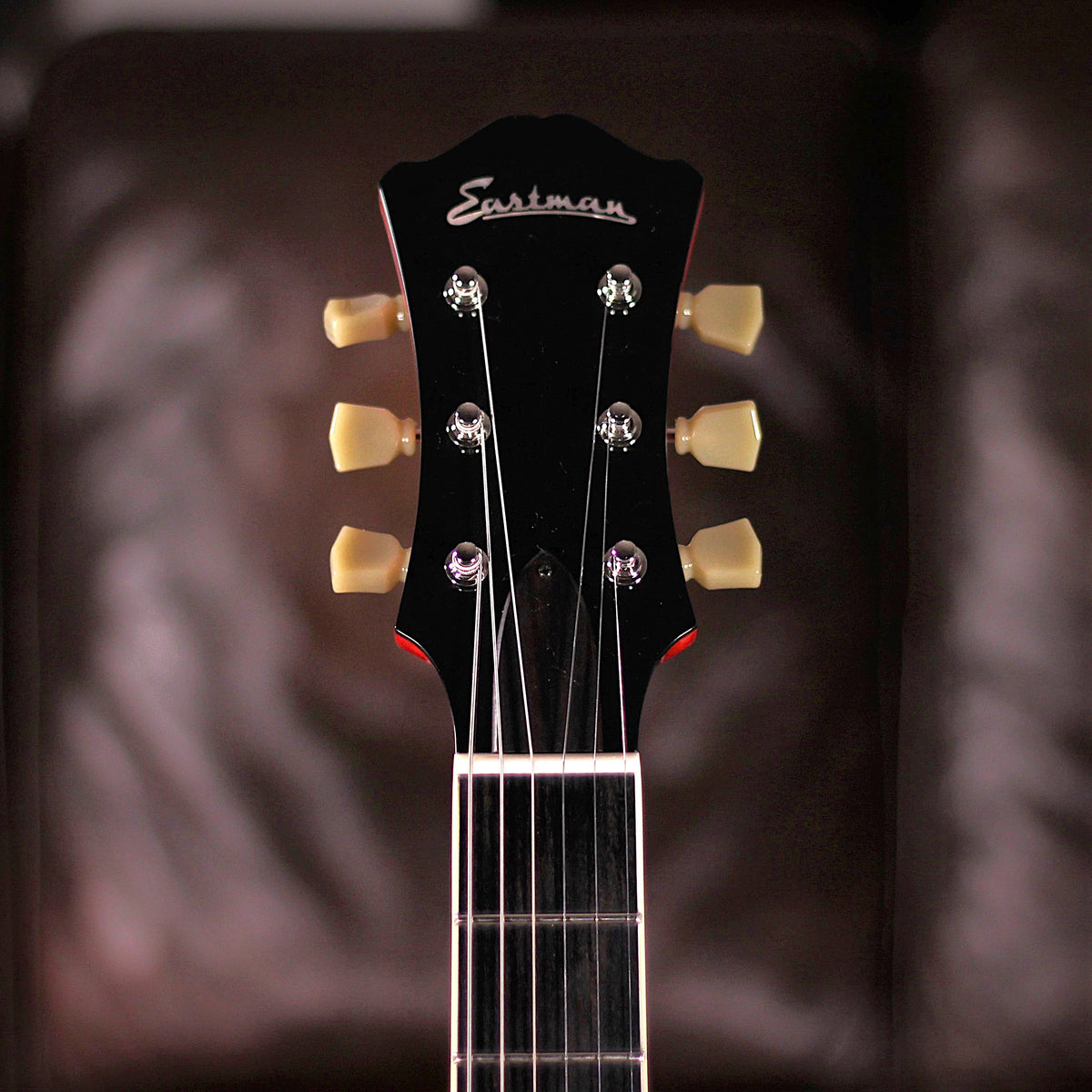 Eastman T386 Red