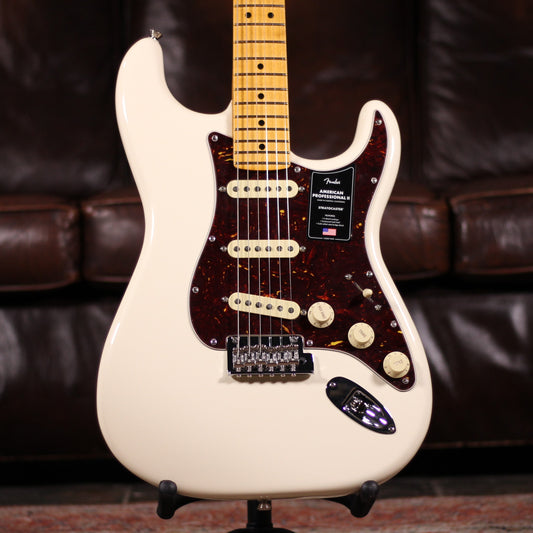 Fender Am Pro II Stratocaster MN Olympic White