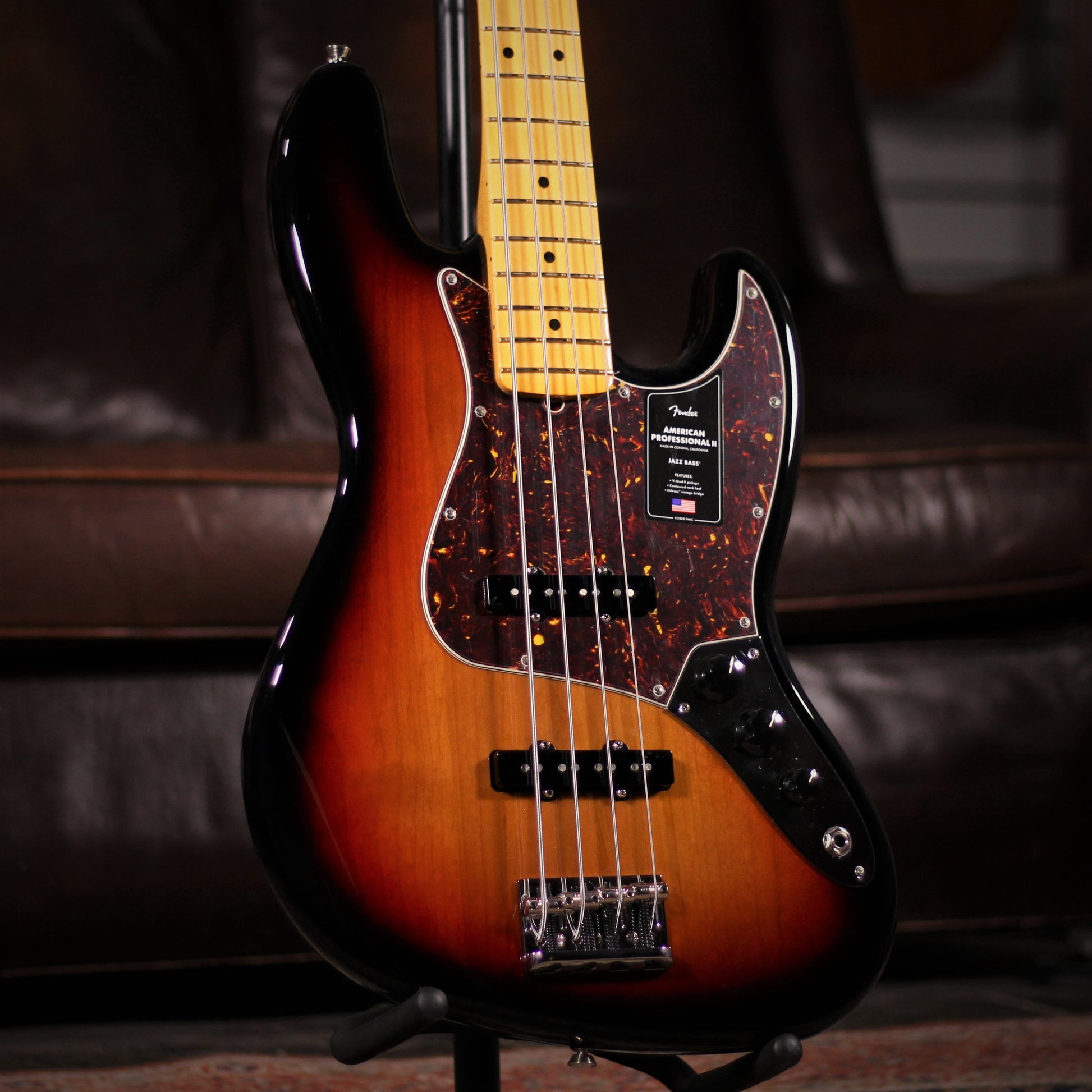 Fender American Pro 2 Jazz Bass 3 Tone Sunburst angled