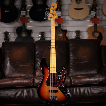 Fender American Pro 2 Jazz Bass 3 Tone Sunburst full