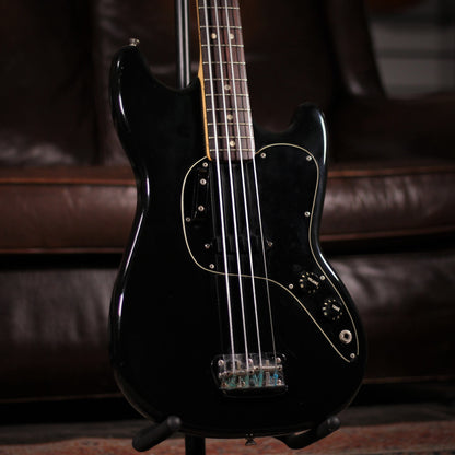 USED - Fender Musicmaster Bass angled