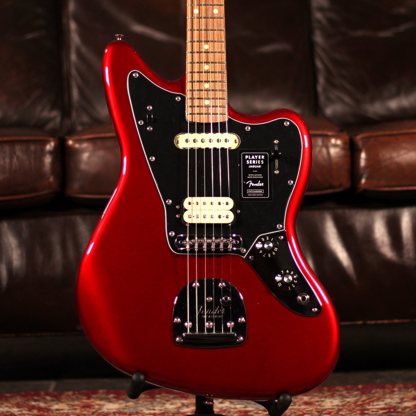 Fender Player Jaguar PF Candy Apple Red