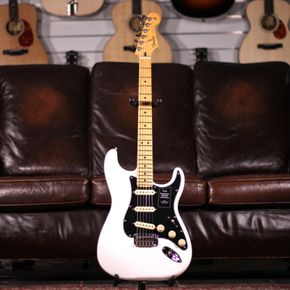 Fender Player Stratocaster MN Polar White