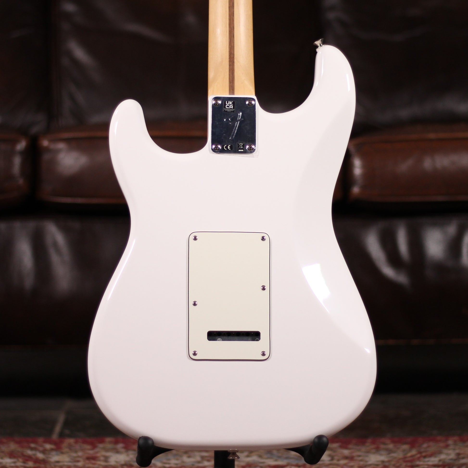 Fender Player Stratocaster HSS MN Polar White pwt