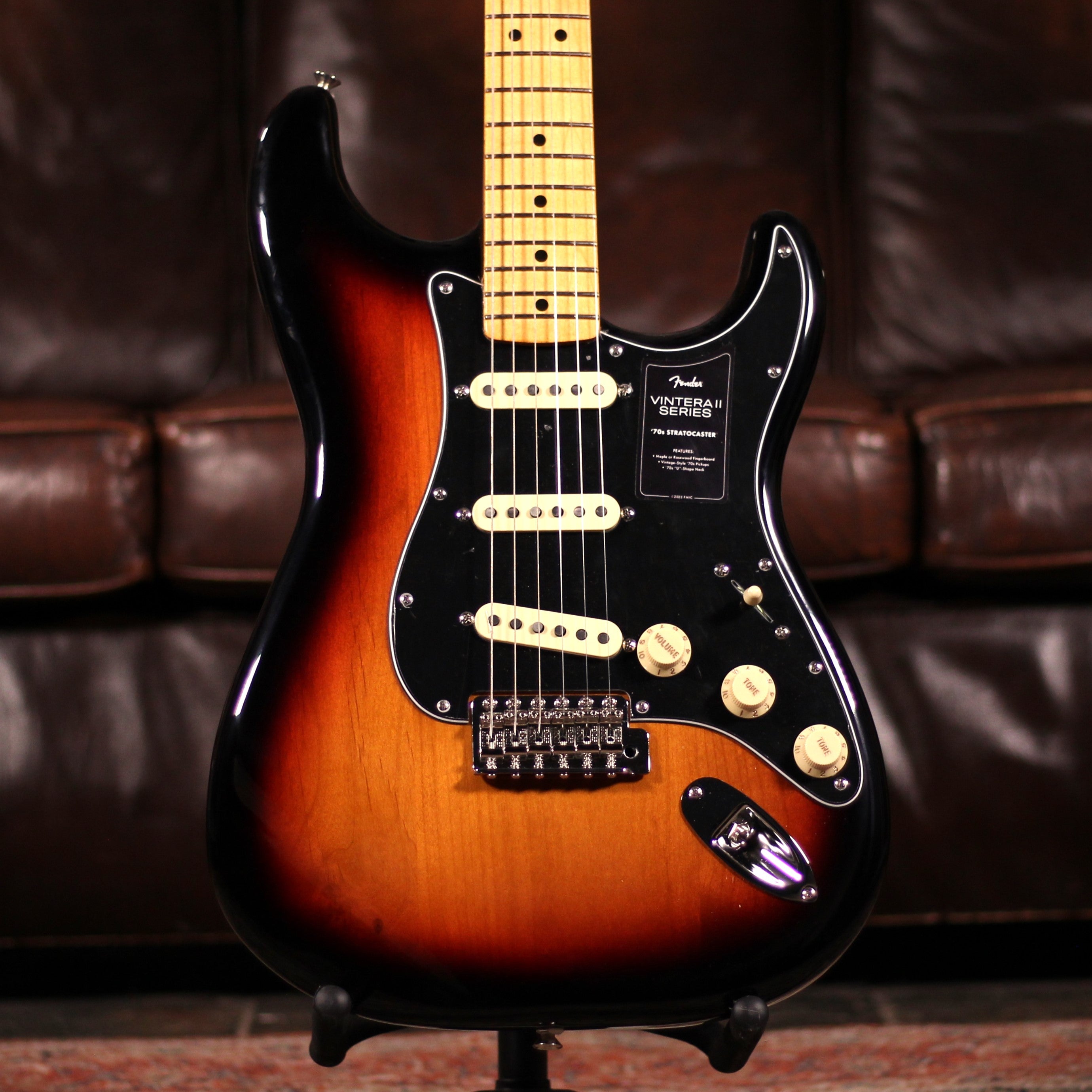 Fender stratocaster deals 3 tone sunburst