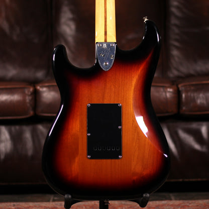 Fender Vintera II '70s Stratocaster 3-Tone Sunburst