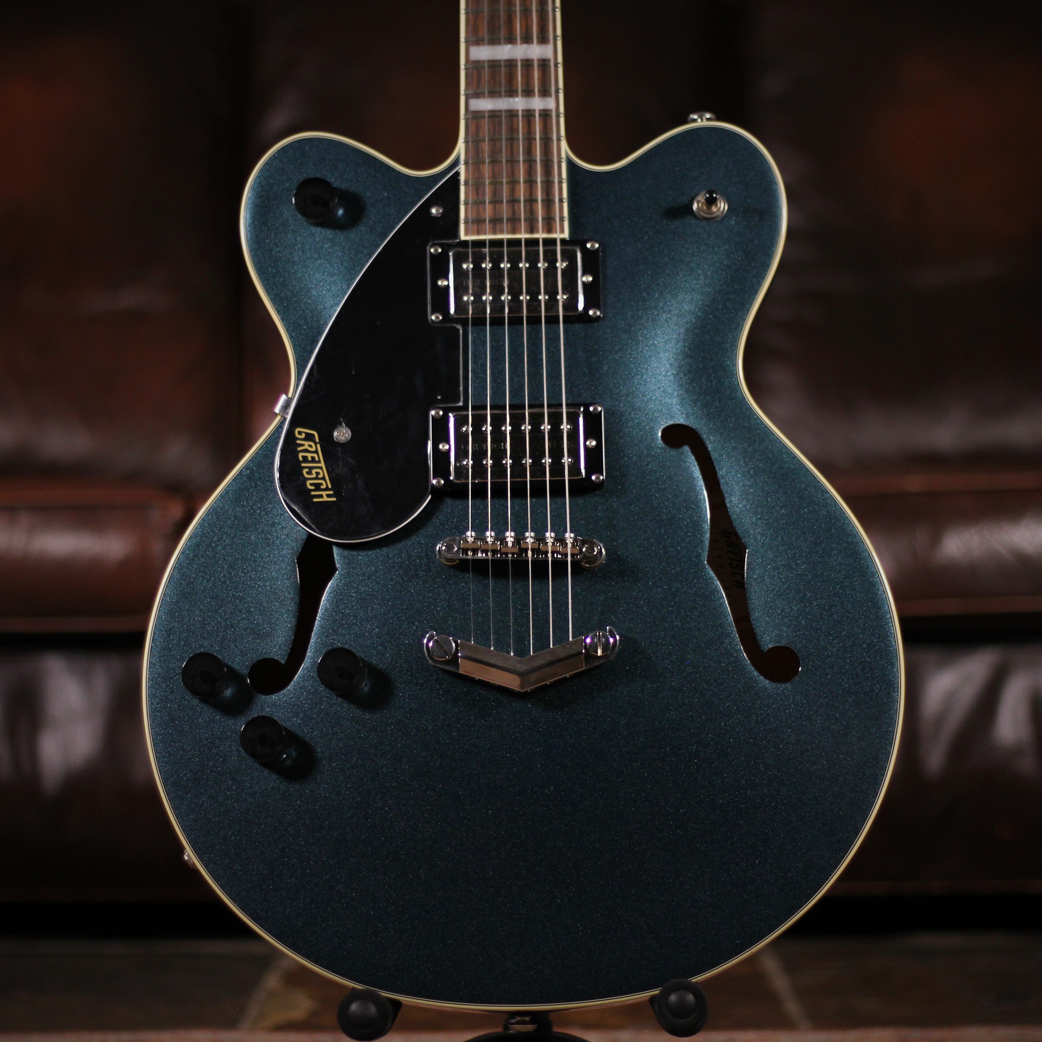 Gretsch deals g2622 black