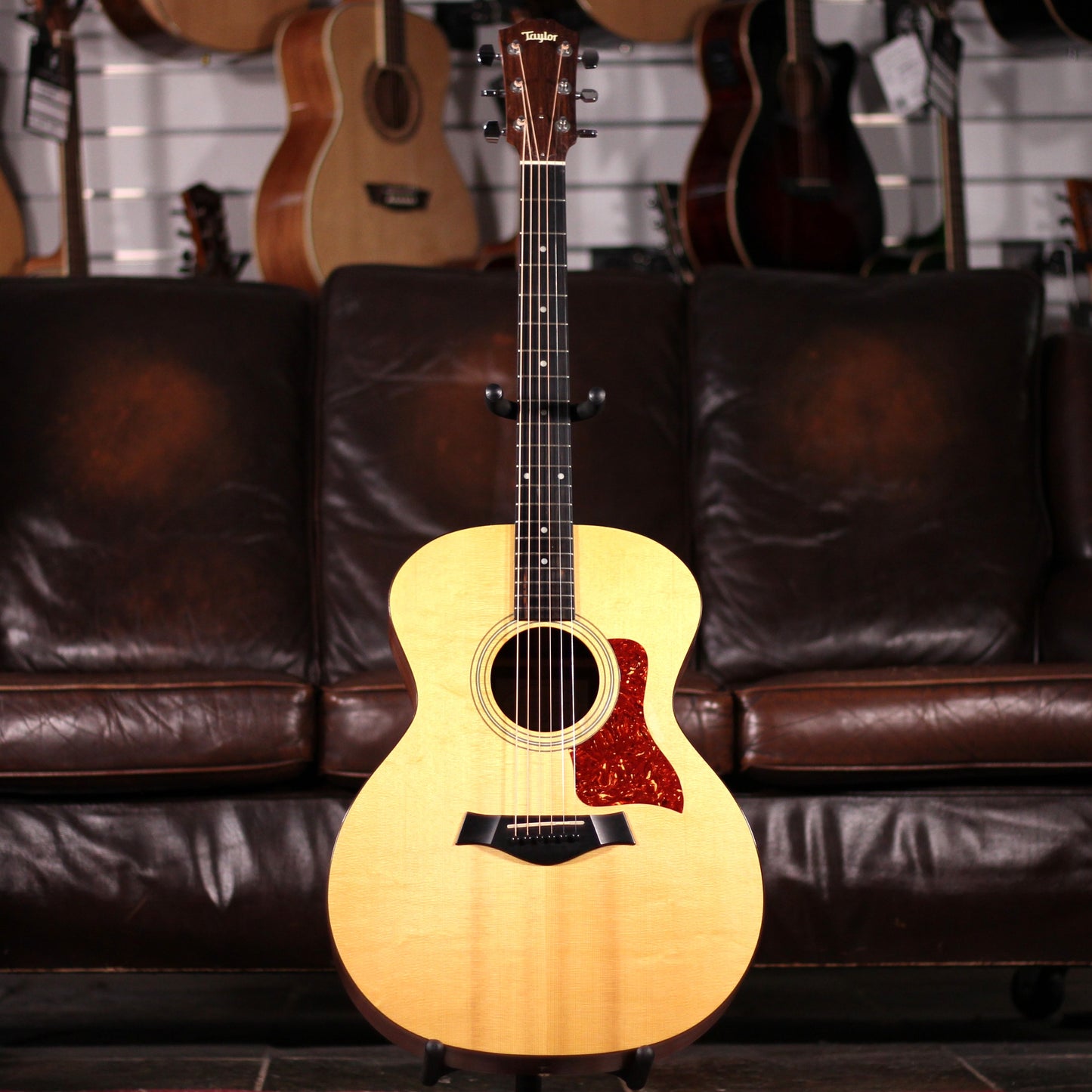 USED Taylor 214 Acoustic (2006)