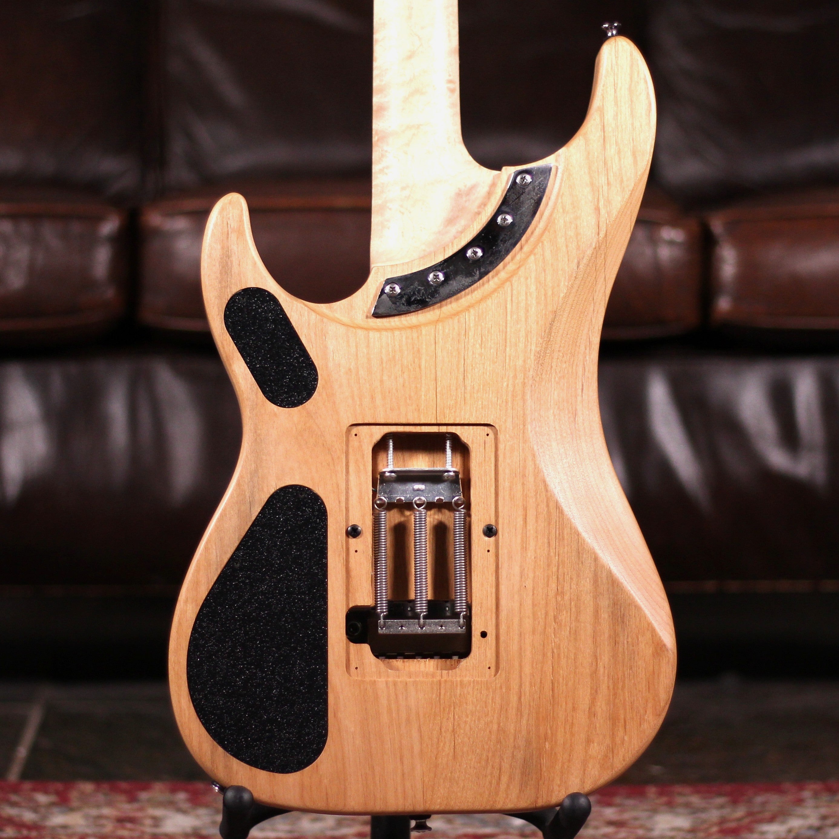 Washburn N4 Vintage Nuno Bettencourt Signature – Foulds Guitars