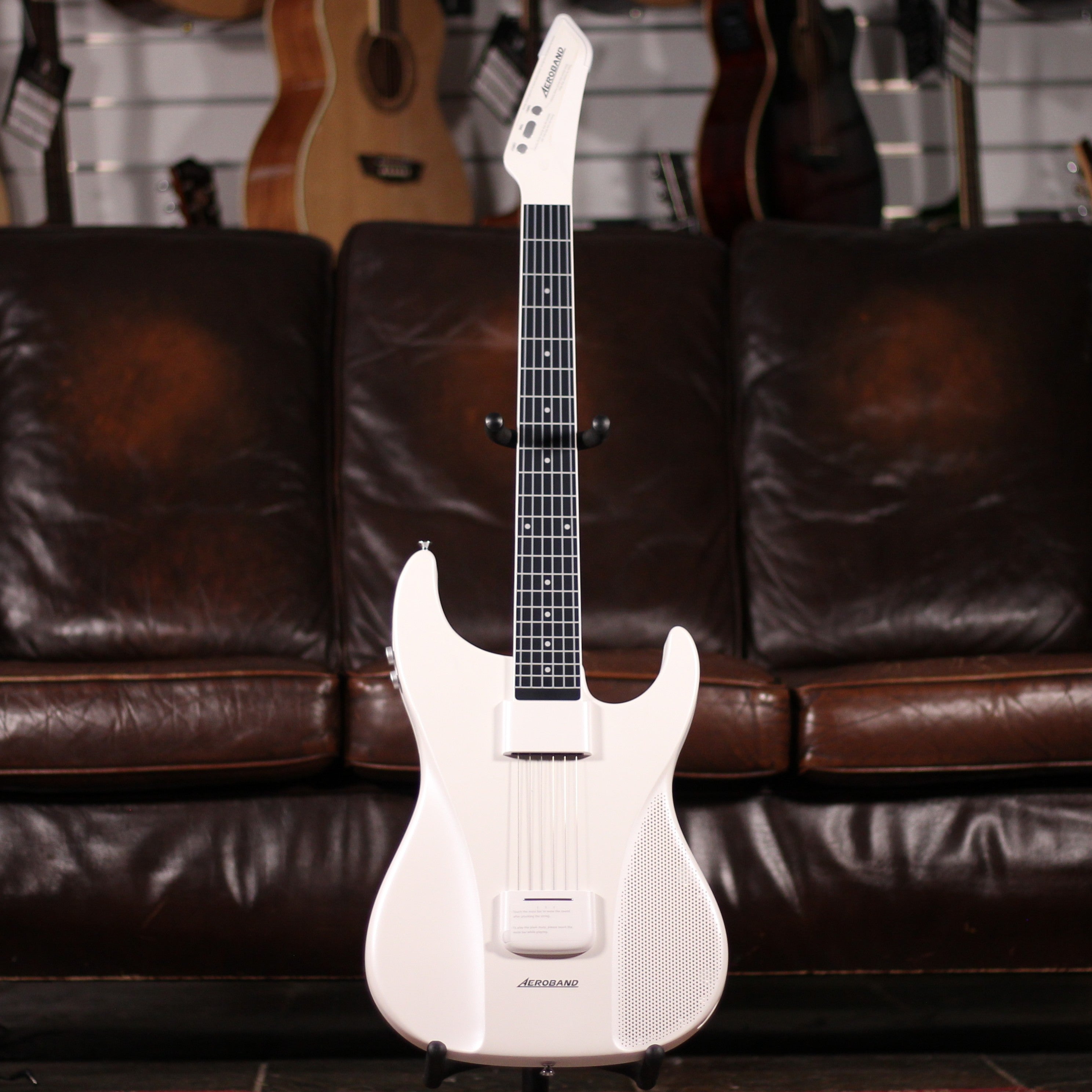 Aeroband Guitar - White – Foulds Guitars