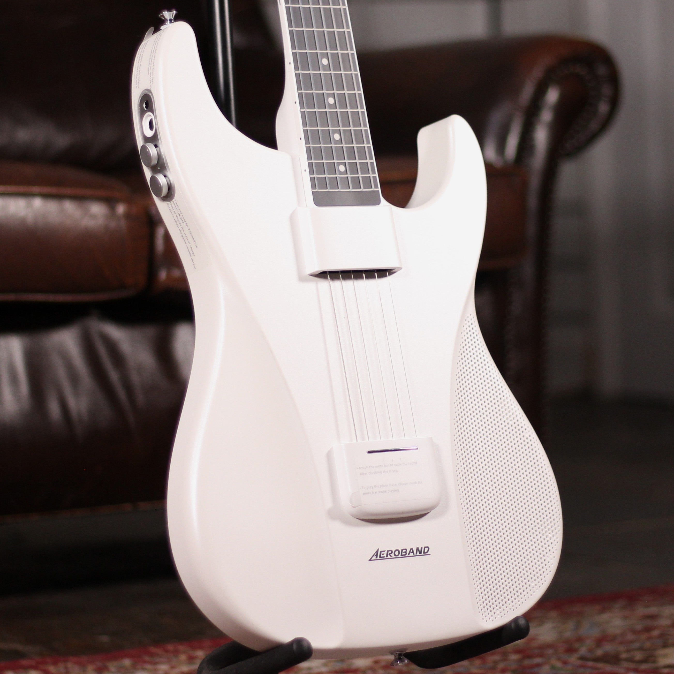 Aeroband Guitar - White – Foulds Guitars