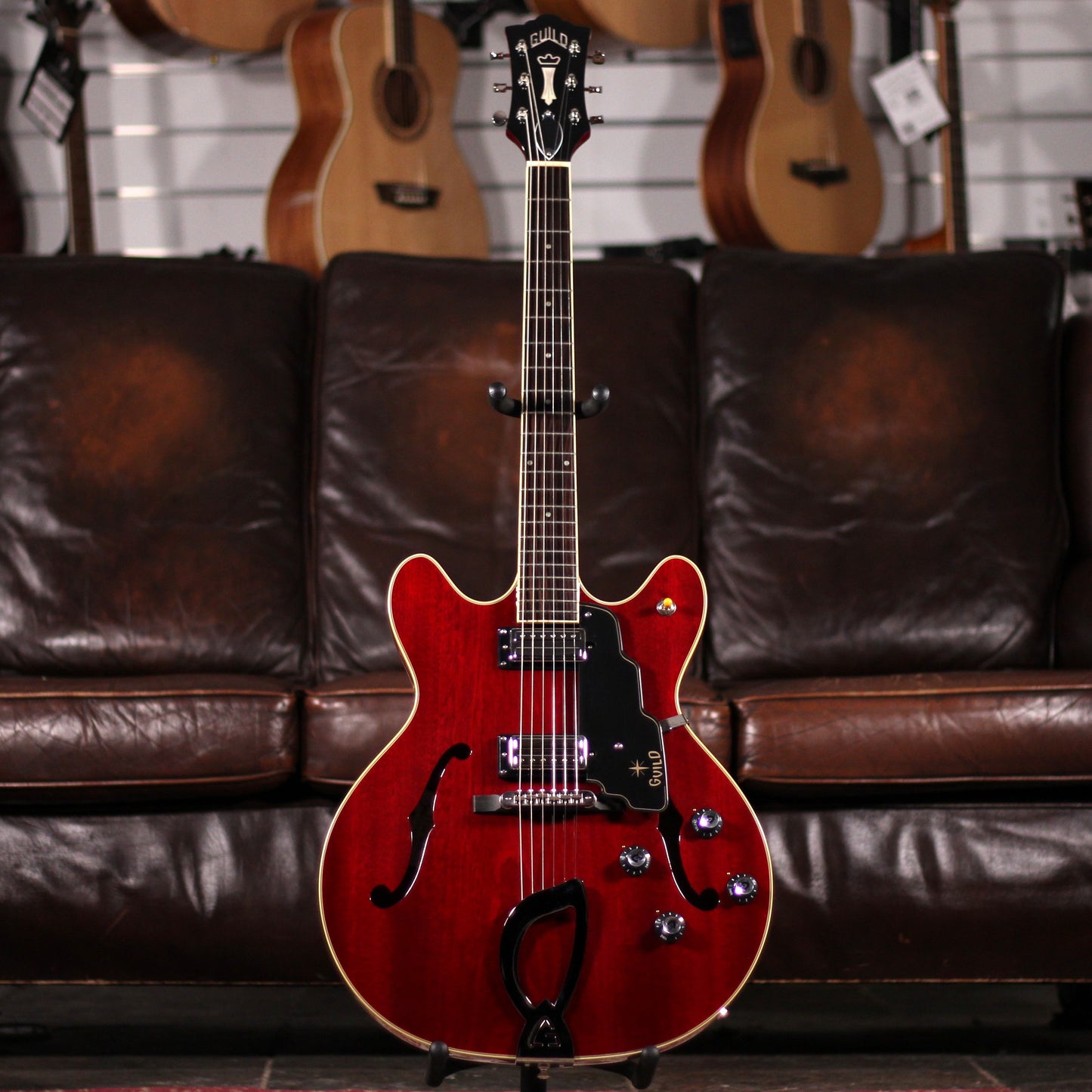 Guild Starfire IV - Cherry