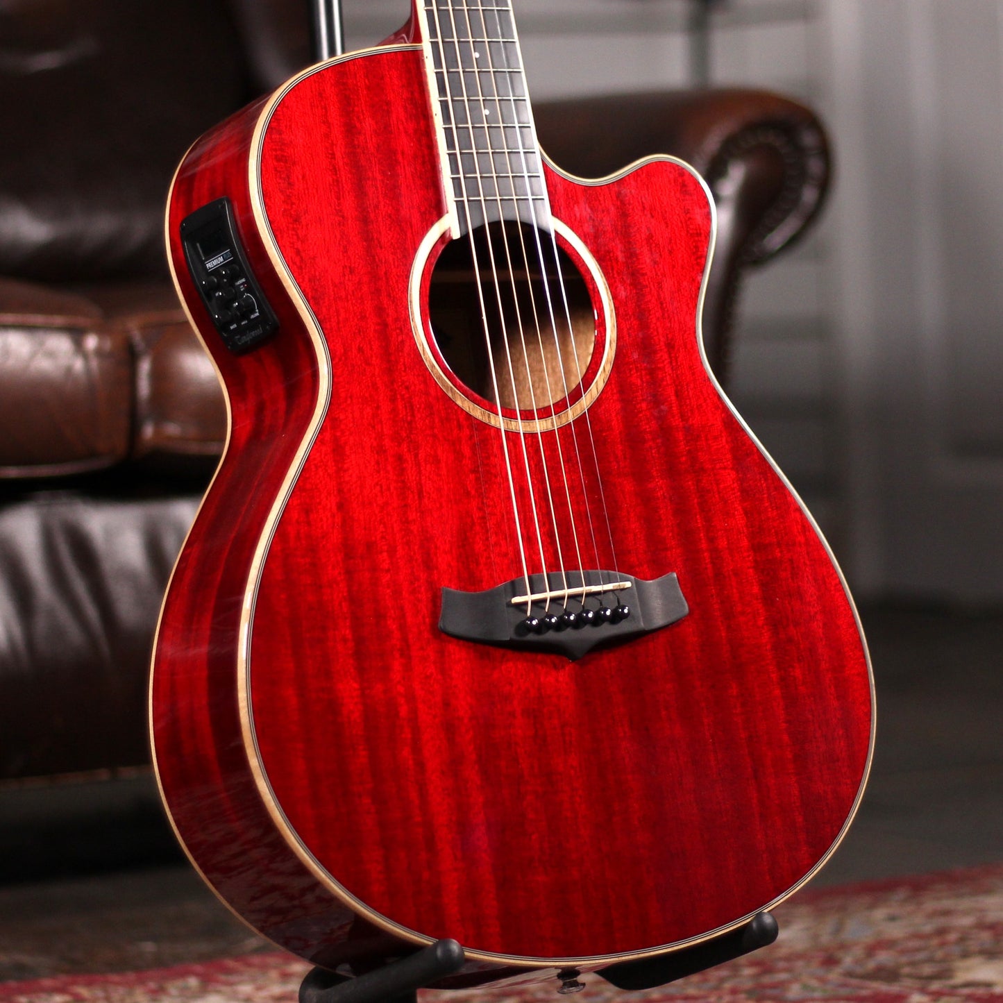 Tanglewood TW4 CER Transparent Red Gloss