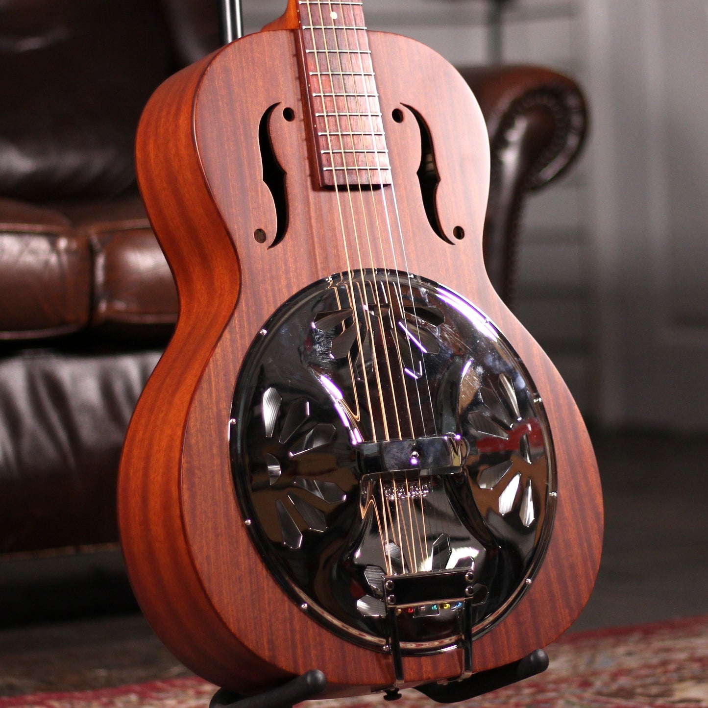 Gretsch G9200 Round Neck Boxcar Resonater