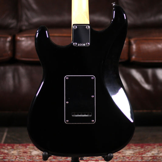 Fender Standard Stratocaster HSS - Black