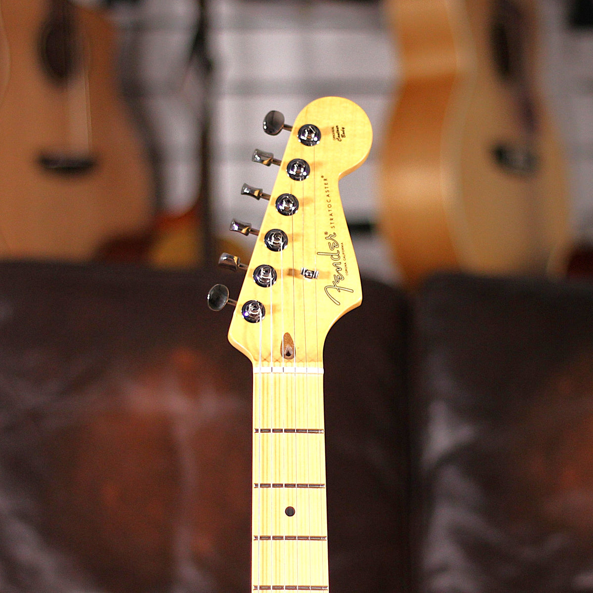 Fender American Professional Classic Stratocaster - Three Tone Sunburst
