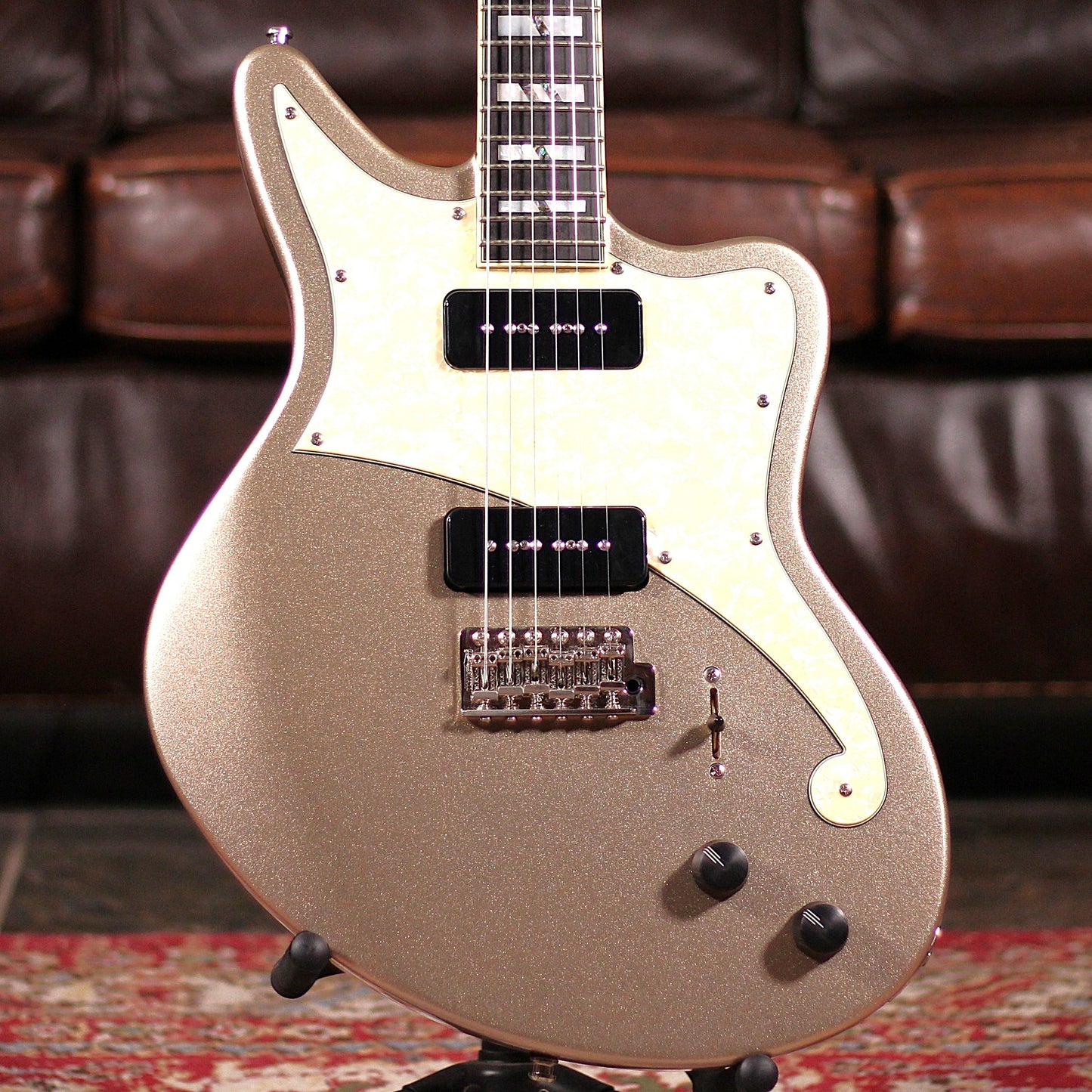USED - D'Angelico Deluxe Bedford Desert Gold