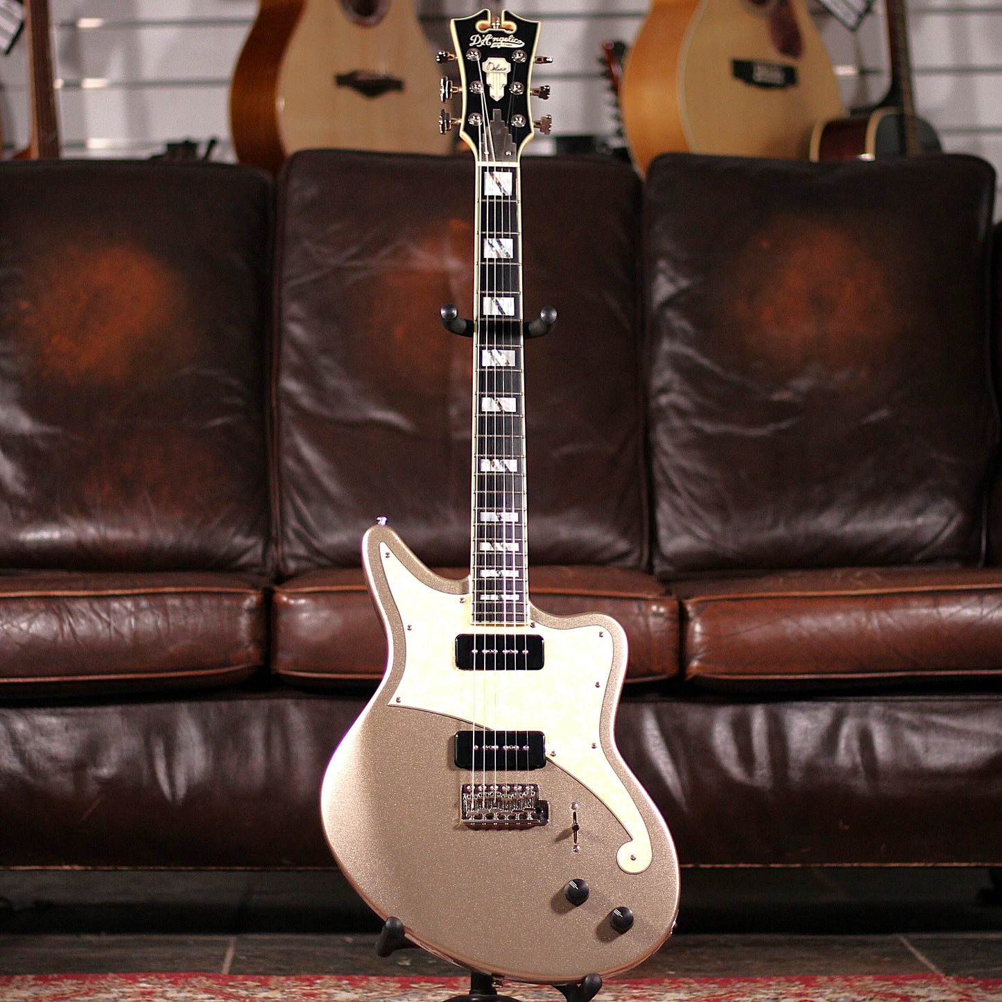 USED - D'Angelico Deluxe Bedford Desert Gold