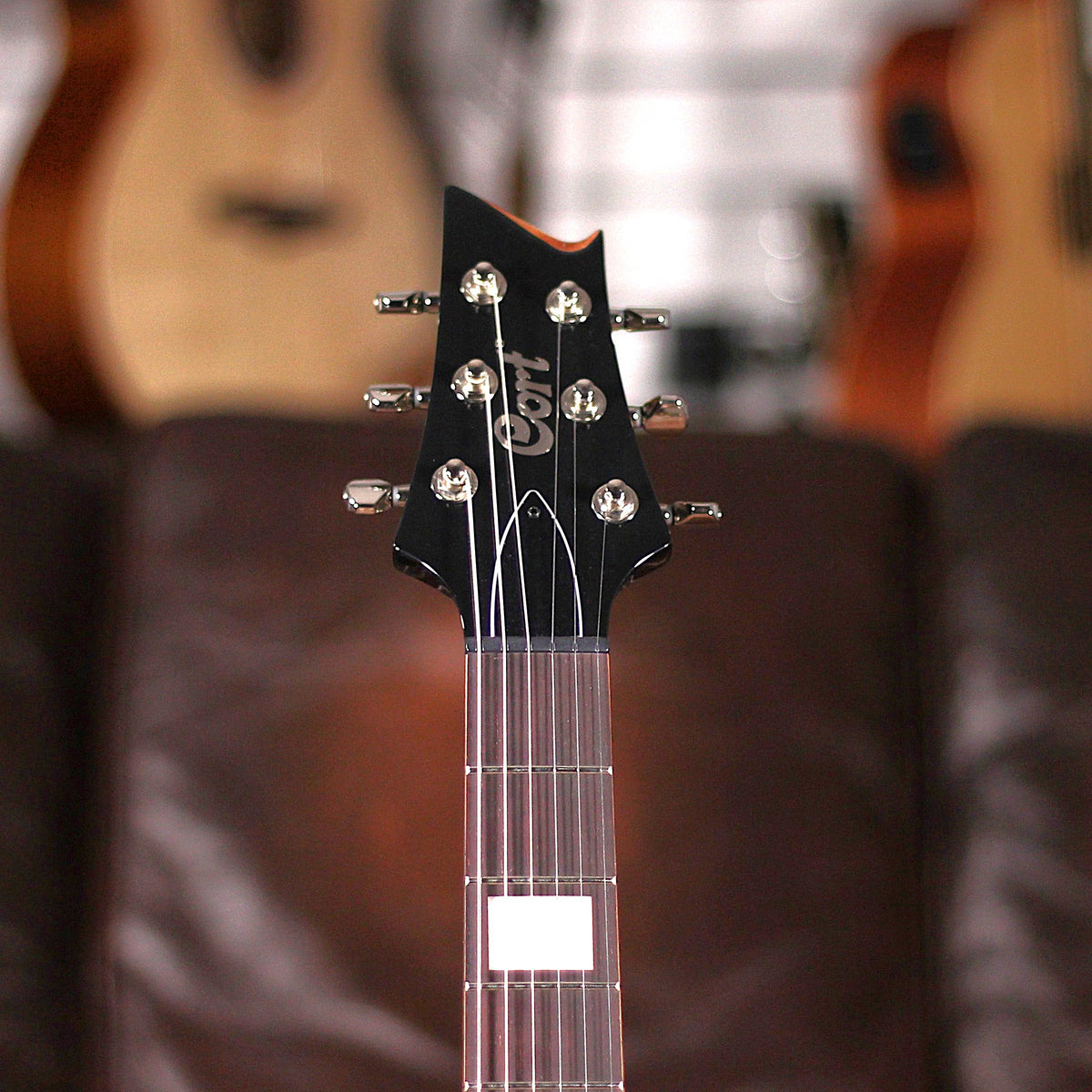 Cort M600 Tobacco Sunburst