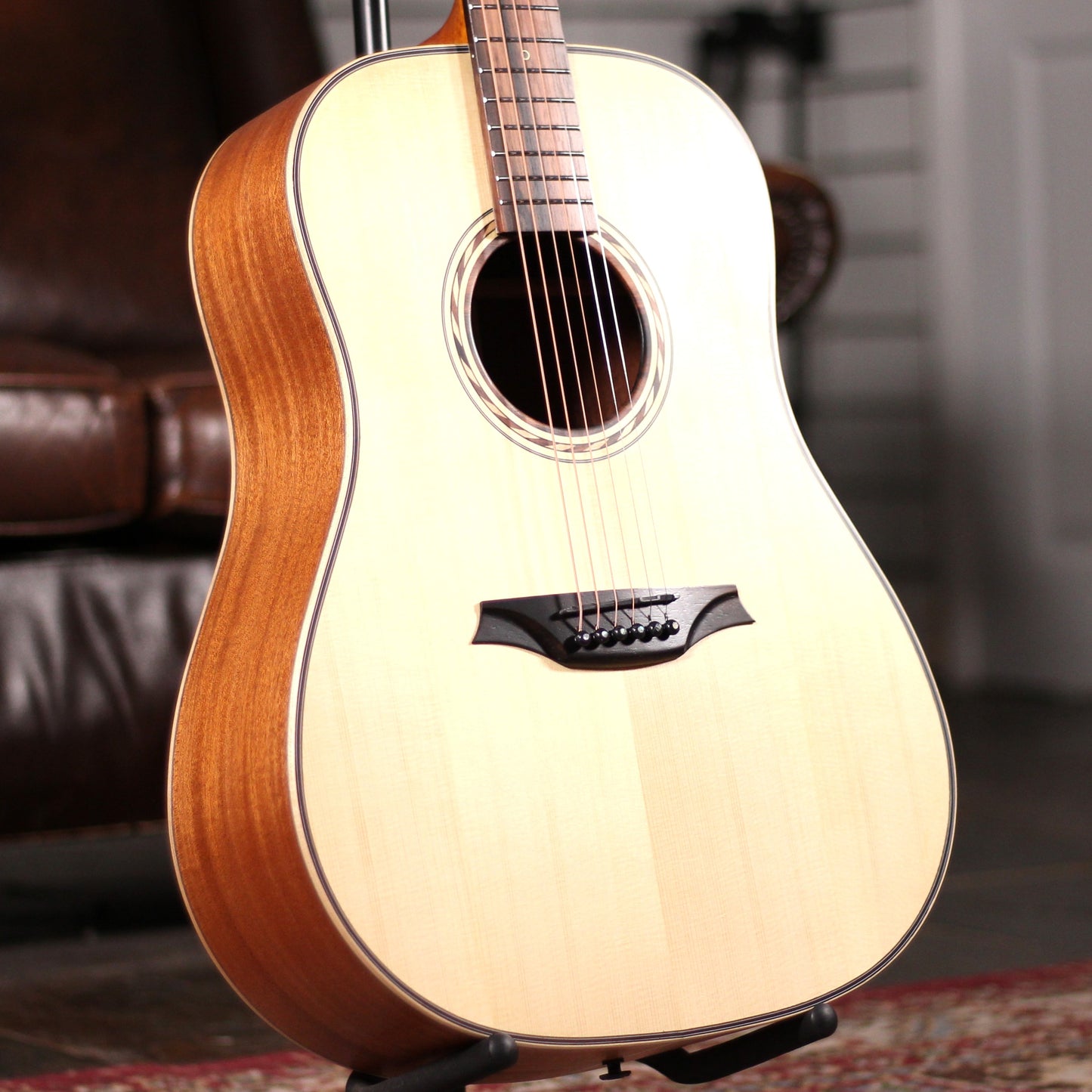 Bromo Tahoma BAT1 Dreadnaught