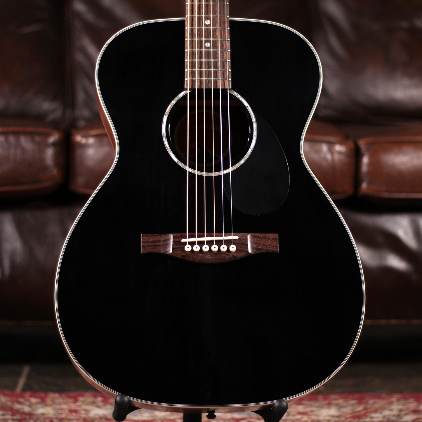 Eastman PCH2-OM-BK