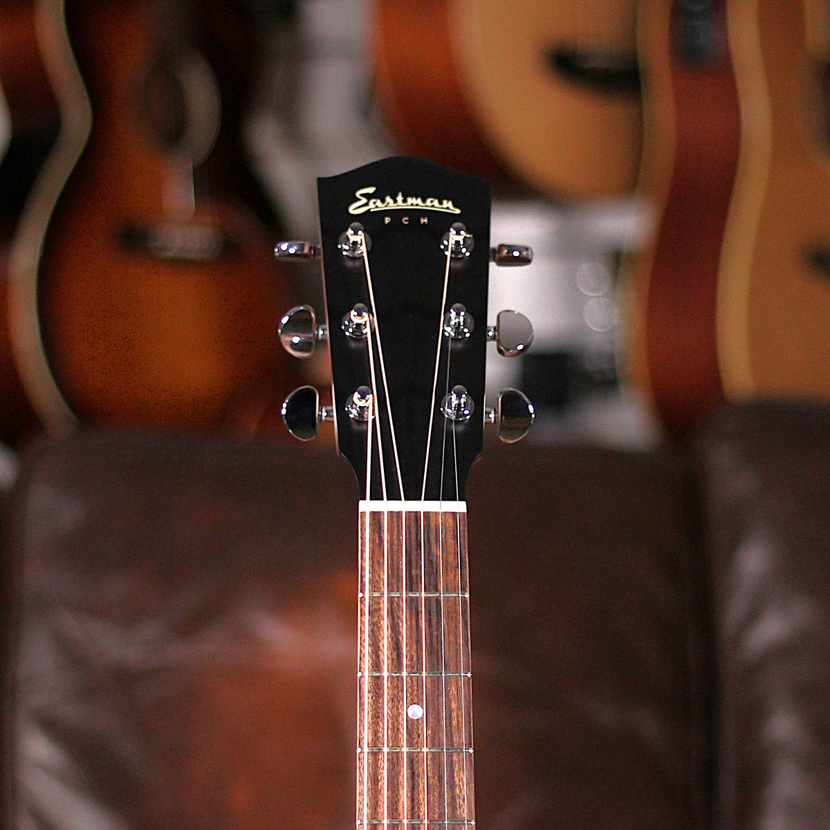Eastman PCH2-OM-BK