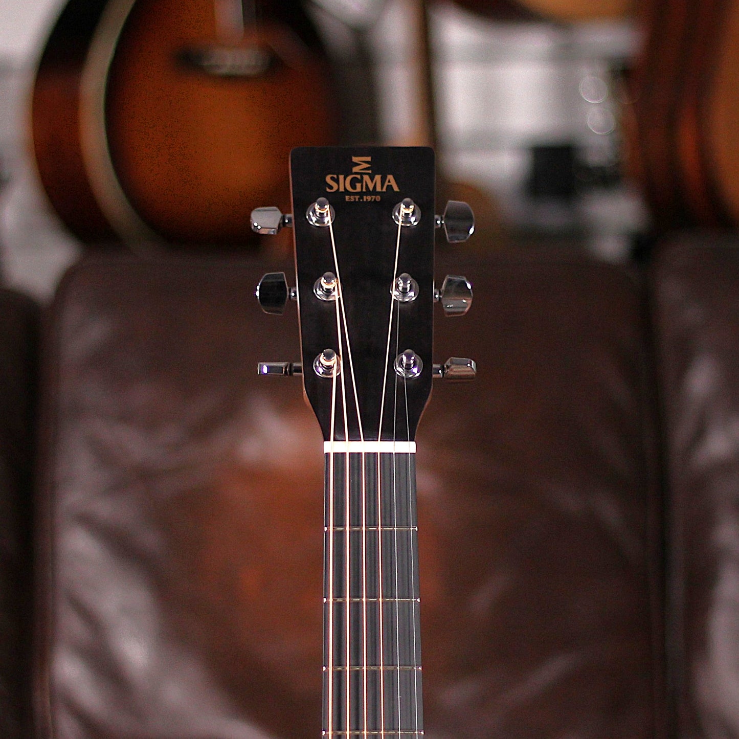 Sigma 000M-1