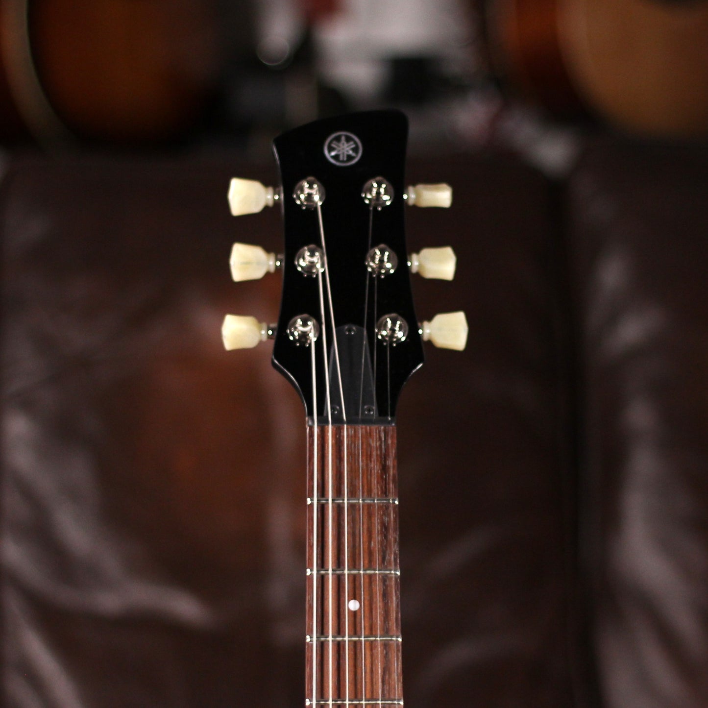 Yamaha RSE20 Black