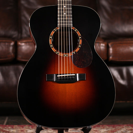 Eastman E2OM-DLX-SB