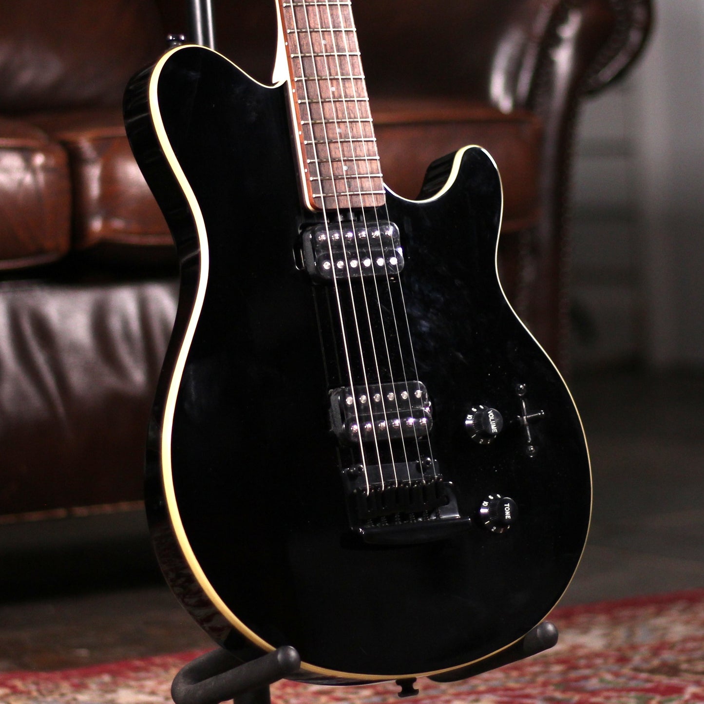Sterling Sub Axis Black