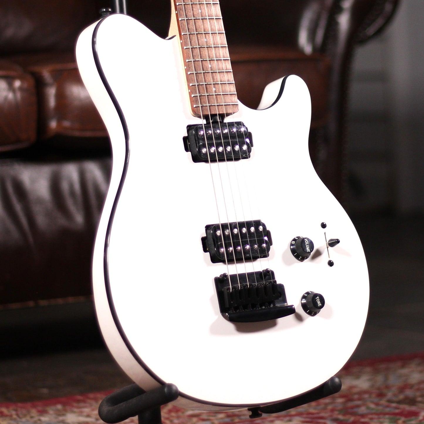 Sterling Sub Axis White