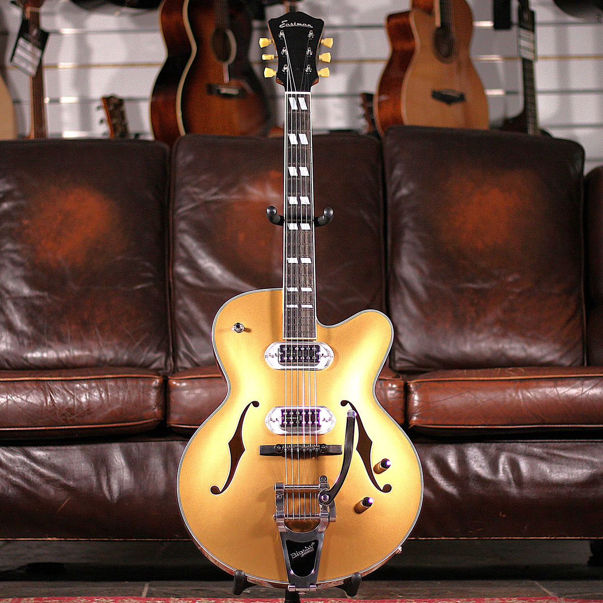 Eastman T58-GD Gold Archtop Tonerider Bigsby