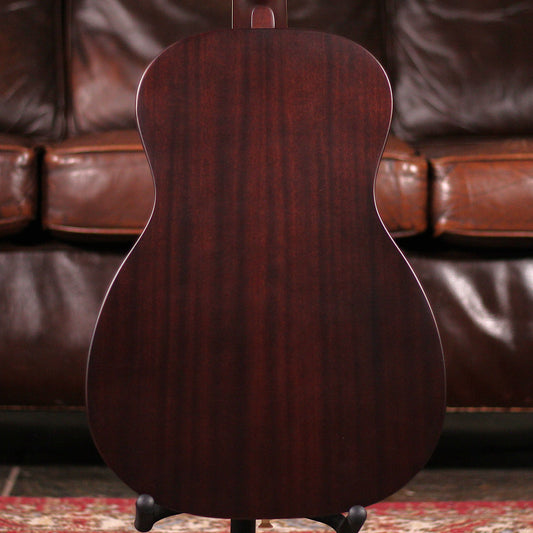 Gretsch Jim Dandy™ Parlor - Cherry Burst
