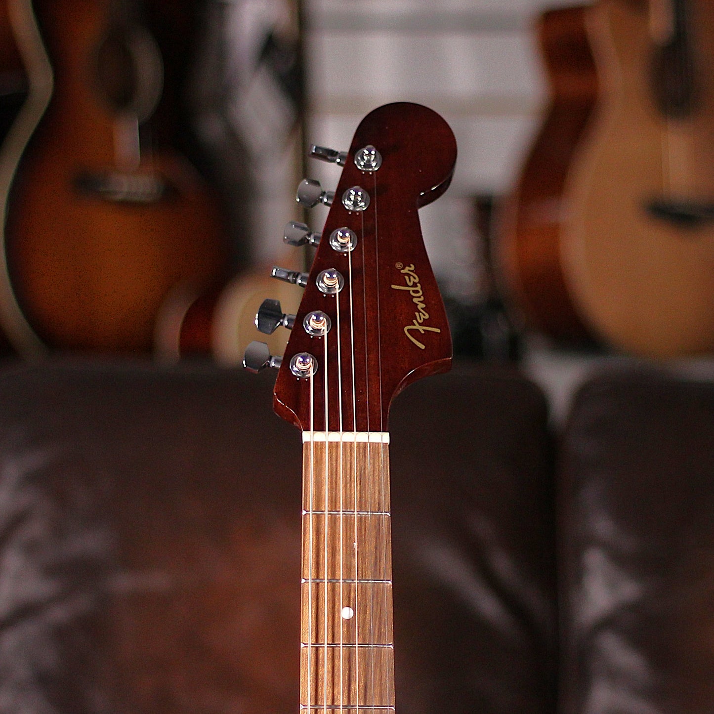 Fender California Standard Redondo™ CE 3 Tone Sunburst