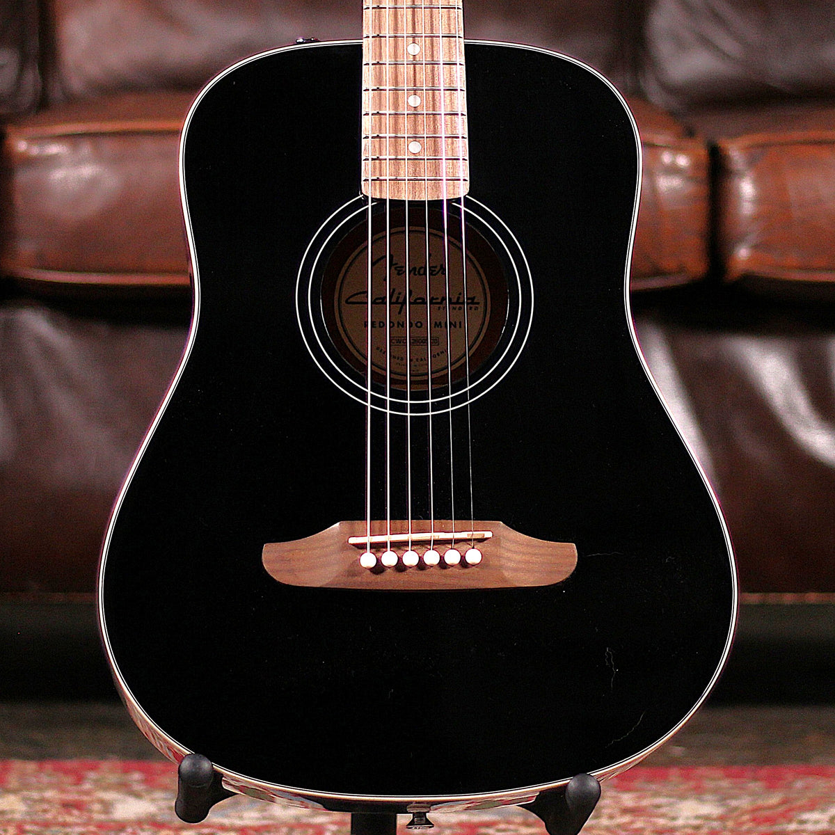 Fender California Standard Redondo™ Mini with Bag - Black