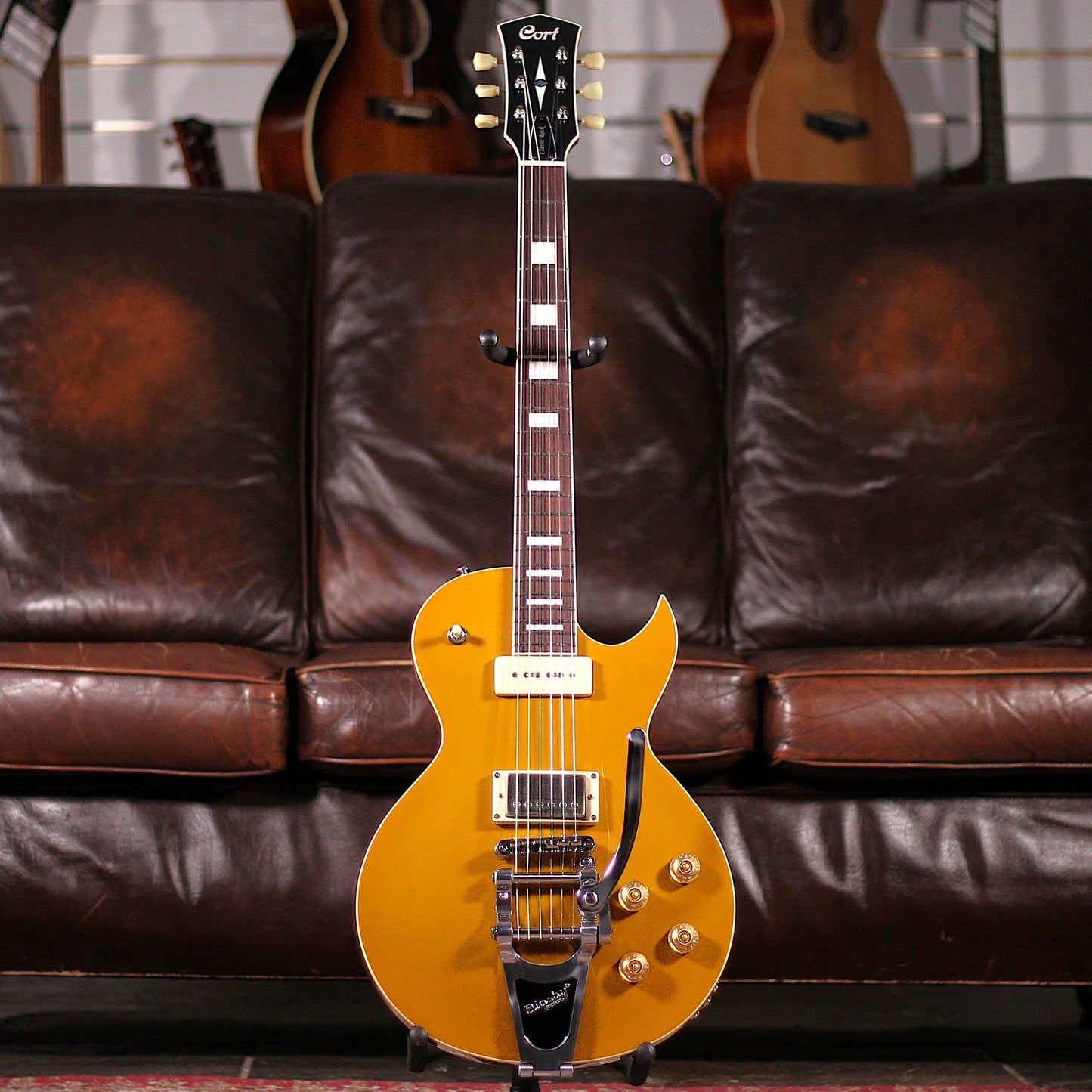 Cort CR200 Bigsby Vibrato Gold Top