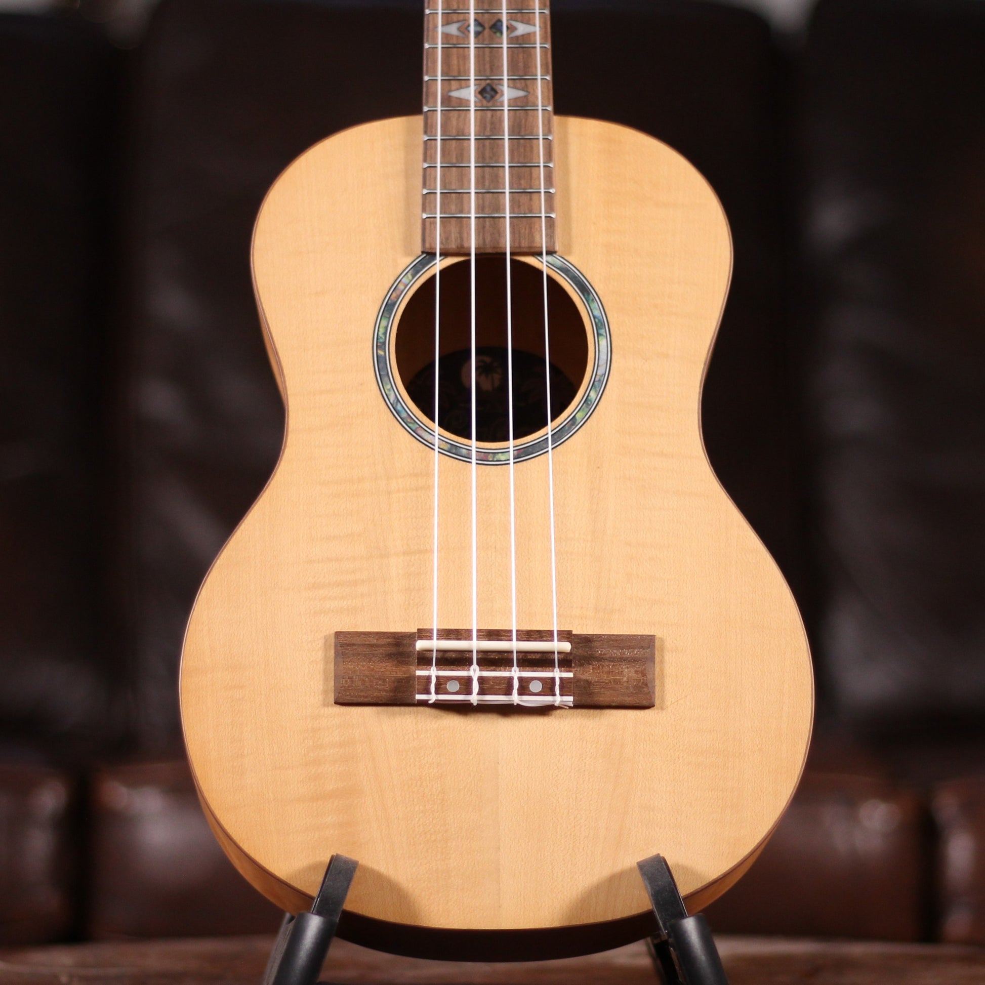 Laka VUT 95 Tenor Ukulele - Maple - Ukulele available at Foulds Guitars Derby